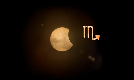 El eclipse de luna del 5 de mayo se dará en el grado 14º de Escorpio. El eclipse de luna del 5 de mayo se dará en el grado 14º de Escorpio.