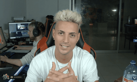Estallaron las redes cuando en ESPN se confundeiron a Coscu con un trapero y anunciaron que cantaría. Estallaron las redes cuando en ESPN se confundeiron a Coscu con un trapero y anunciaron que cantaría.