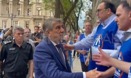 El ministro de Gobierno, Fabián Bastia, al llegar a Tribunales. El ministro de Gobierno, Fabián Bastia, al llegar a Tribunales.