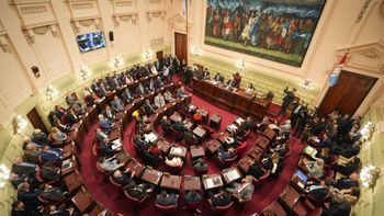 Reforma del 25: Unidos busca avanzar con la modernización y el fin de los privilegios