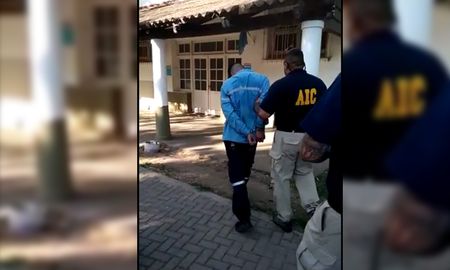 Leguizamón estaba vestido como un operario de la EPE para no ser identificado. Leguizamón estaba vestido como un operario de la EPE para no ser identificado.