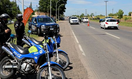 Operativo Santa Fe Verano en las rutas santafesinas. Operativo Santa Fe Verano en las rutas santafesinas.