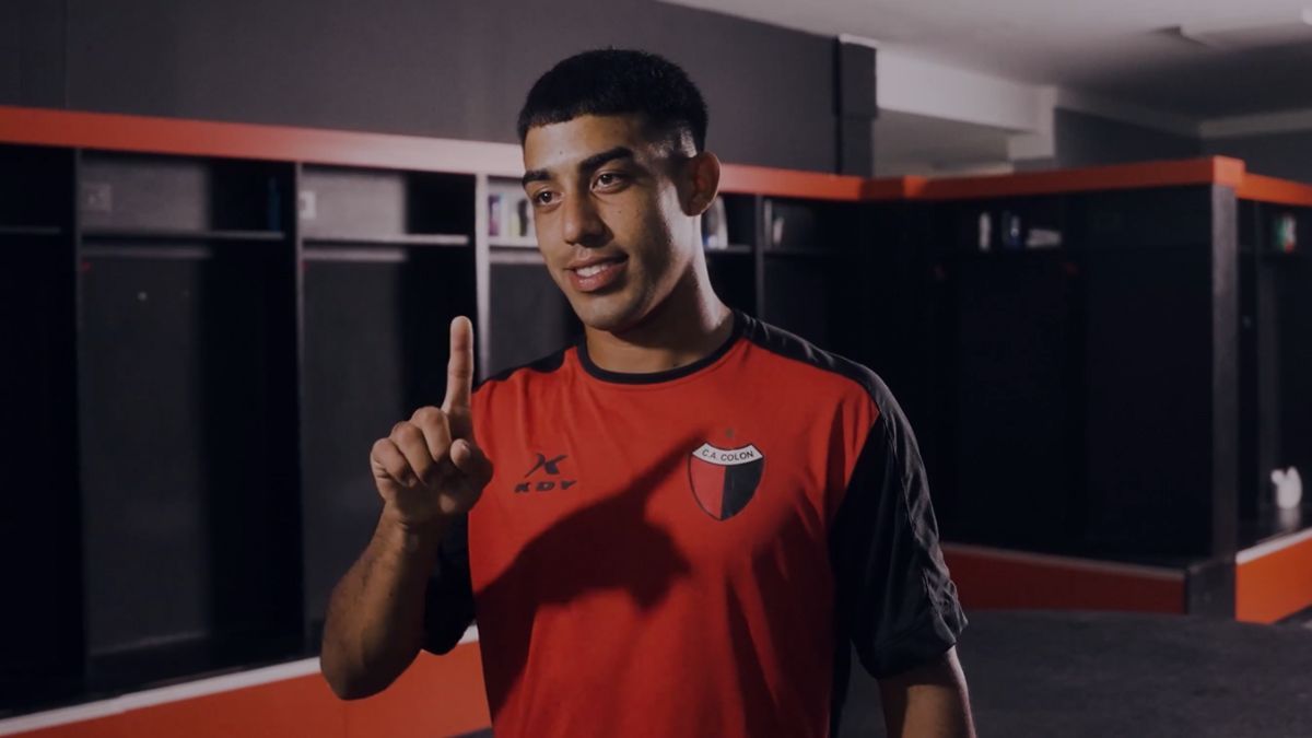 Colón presentó con un video a Agustín Toledo