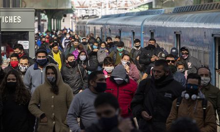 Controles en los ingresos a la Ciudad de Buenos Aires mediante el transporte público. Controles en los ingresos a la Ciudad de Buenos Aires mediante el transporte público.