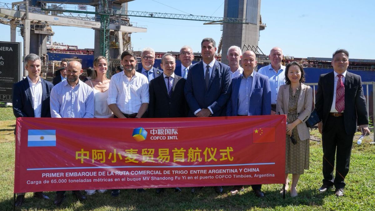 Desde Timbúes zarpó el primer embarque comercial de trigo con destino a la República Popular China. Desde Timbúes zarpó el primer embarque comercial de trigo con destino a la República Popular China.