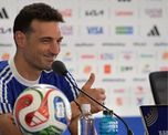En la previa del debut, Nicolás Otamendi y Lionel Scaloni brindaron una conferencia de prensa en la que analizan el presente del equipo y las expectativas para el inicio del torneo. En la previa del debut, Nicolás Otamendi y Lionel Scaloni brindaron una conferencia de prensa en la que analizan el presente del equipo y las expectativas para el inicio del torneo.