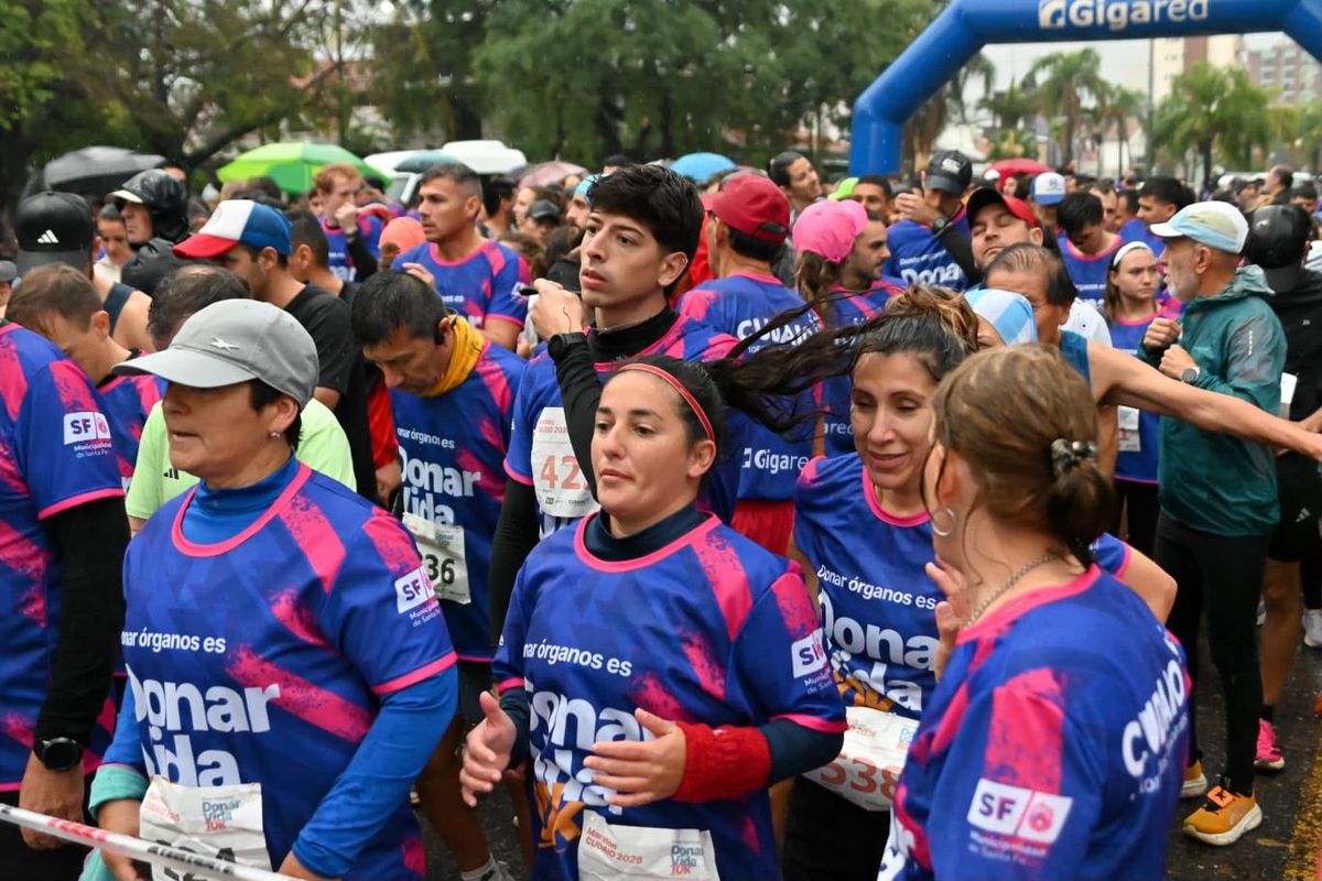 Éxito rotundo en la Maratón del Cudaio: el atletismo santafesino se unió por una causa solidaria. Éxito rotundo en la Maratón del Cudaio: el atletismo santafesino se unió por una causa solidaria.
