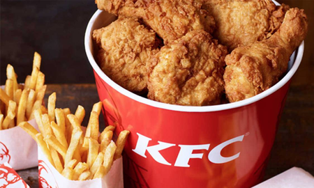 El primer local de KFC en Santa Fe abrirá este sábado con su menú clásico de la marca. El primer local de KFC en Santa Fe abrirá este sábado con su menú clásico de la marca.