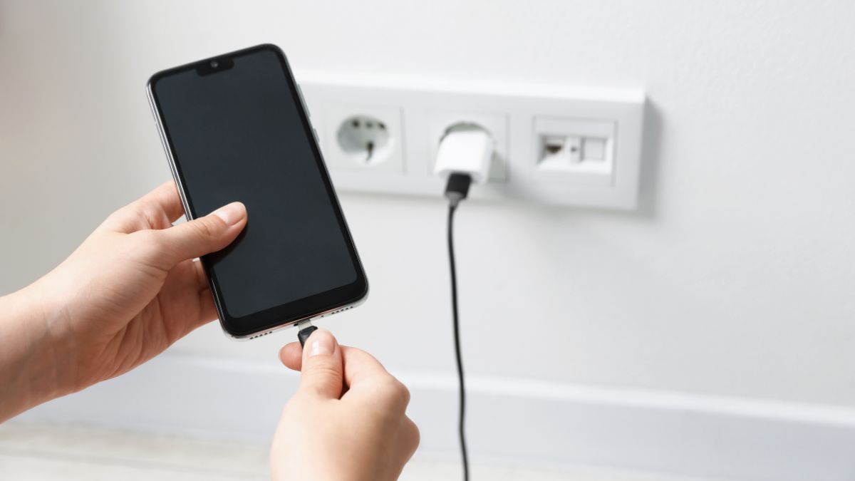 Este error al cargar el celular puede arruinar la batería sin que lo notes.
