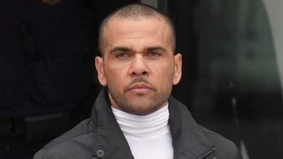 La FIESTA de Dani Alves tras salir de la cárcel y quedar en libertad condicional