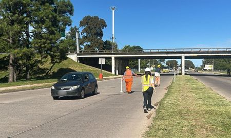 El gobierno de la provincia realizará obras sobre el cantero central de Cilsa en el marco de los trabajos del nuevo puente Santa Fe – Santo Tomé. El gobierno de la provincia realizará obras sobre el cantero central de Cilsa en el marco de los trabajos del nuevo puente Santa Fe – Santo Tomé.