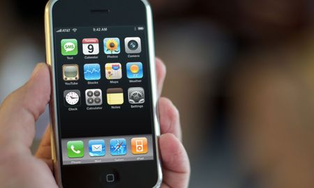 El modelo es considerado como un Santo Grial por los coleccionistas de Apple debido a la rápida retirada del mercado que tuvo el teléfono El modelo es considerado como un Santo Grial por los coleccionistas de Apple debido a la rápida retirada del mercado que tuvo el teléfono