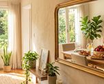 La ubicación del espejo puede influir en la circulación de la energía, según el Feng Shui.