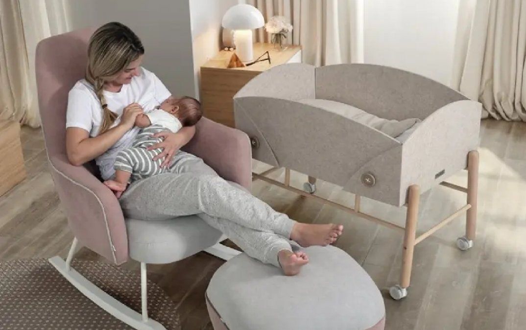 Es muy recomendable incluir un sillón de lactancia