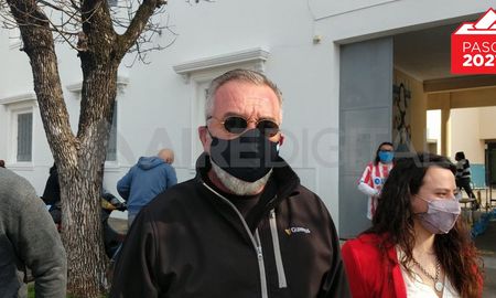 Alejandro Rossi votó en el Colegio Antonia María Verna. Alejandro Rossi votó en el Colegio Antonia María Verna.