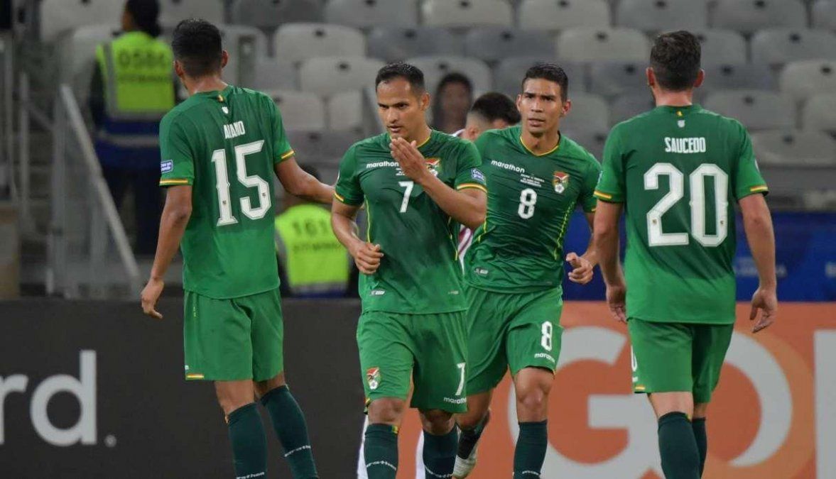 Conflicto en el fútbol boliviano por la gran reducción de salarios a jugadores