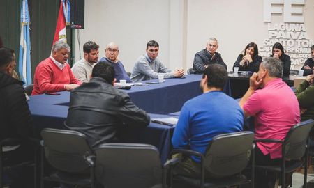 Festram inició las negociaciones para aplicar la revisión salarial. Festram inició las negociaciones para aplicar la revisión salarial.