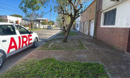Vecinos denuncian que los robos son moneda corriente en el barrio. Vecinos denuncian que los robos son moneda corriente en el barrio.