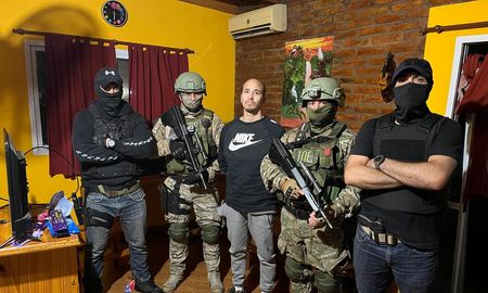 Mauricio Laferrara, el sicario más peligroso de la organización que lidera el narco Esteban Alvarado. Mauricio Laferrara, el sicario más peligroso de la organización que lidera el narco Esteban Alvarado.