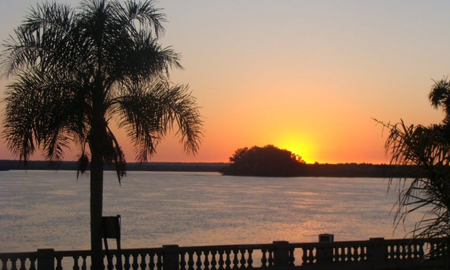 Dentro de la provincia de Entre Ríos se encuentran tres playas increíbles frente al río. Dentro de la provincia de Entre Ríos se encuentran tres playas increíbles frente al río.