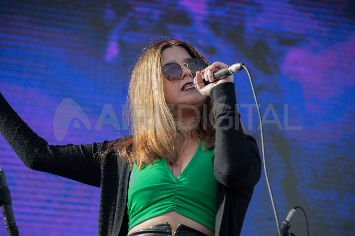 Vicky Cuello cantó en el festival.
