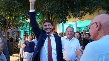 En Esperanza, Pullaro inauguró una escuela que estuvo abandonada por Nación desde 2019