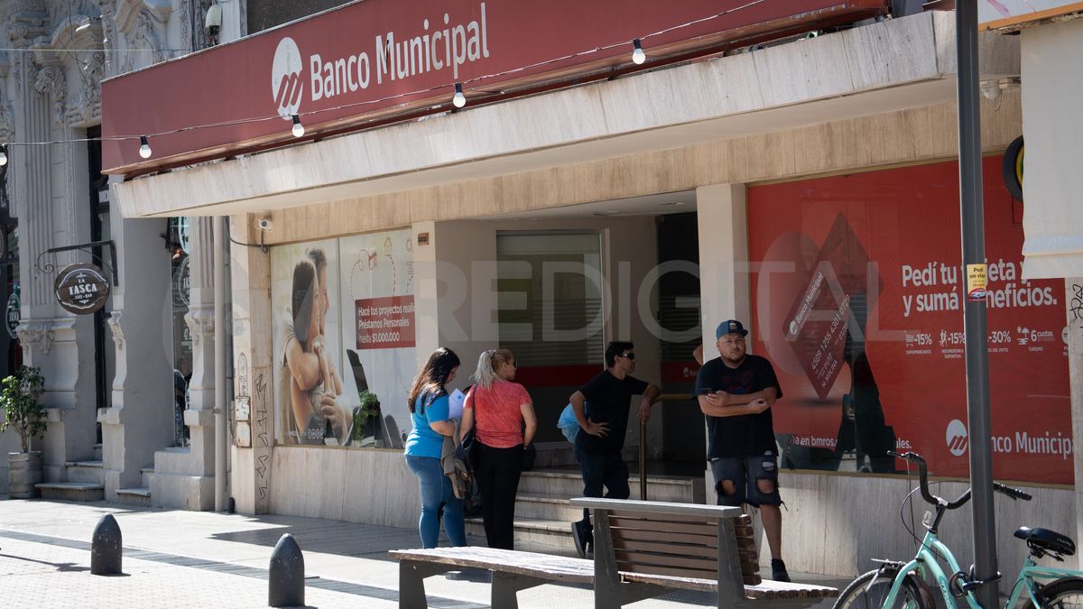 El otro especialista dijo que la reforma implica un negocio para el sistema financiero. El otro especialista dijo que la reforma implica un negocio para el sistema financiero.