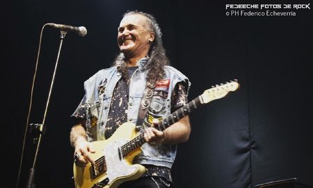 Gady Pampillón, reconocido guitarrista por su labor en bandas como La Torre, Alakrán y Tarzen Gady Pampillón, reconocido guitarrista por su labor en bandas como La Torre, Alakrán y Tarzen