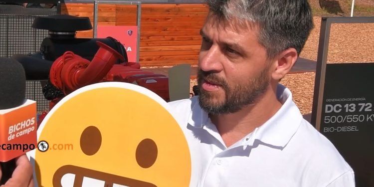 Lucas Woinilowicz de Scania participó de los emojis de Bichos de Campo