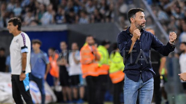 El festejo del Kily González tras la victoria de Unión vs. Racing.
