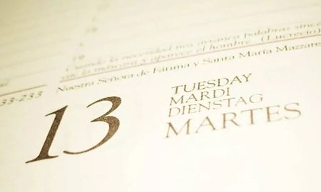 La tradición de diferentes culturas se unen para afirmar que esta fecha es una de las más desafortunadas del año. La tradición de diferentes culturas se unen para afirmar que esta fecha es una de las más desafortunadas del año.