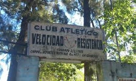 un ladron intento robar dentro del club y lo retuvieron un ladron intento robar dentro del club y lo retuvieron