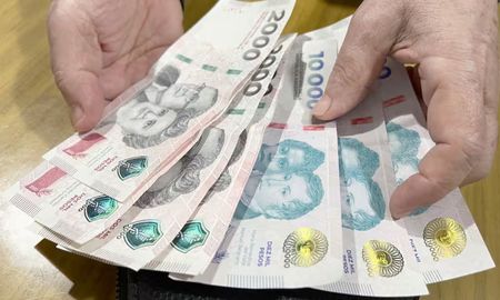 Golpe a la clase media: una familia precisa casi $1.057.923por mes para superar la línea de pobreza Golpe a la clase media: una familia precisa casi $1.057.923por mes para superar la línea de pobreza