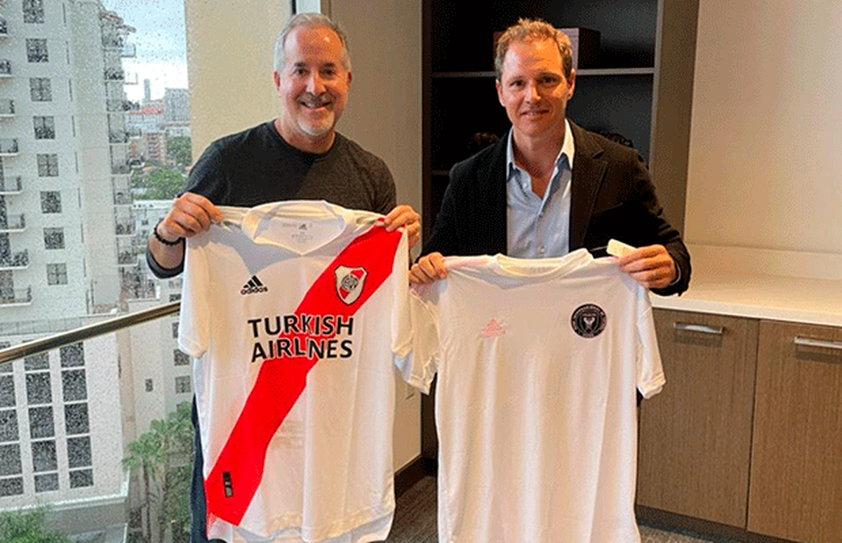 Jorge Más, uno de los dueños del Inter Miami, junto a Jorge Brito, presidente de River. Jorge Más, uno de los dueños del Inter Miami, junto a Jorge Brito, presidente de River.