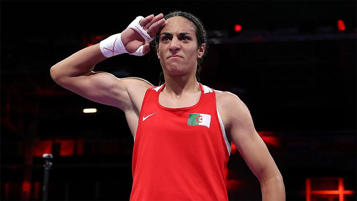 Imane Khelif, la boxeadora argelina de 25 años, quedó envuelta en una polémica sin sentido en medio de su participación en los Juegos Olímpicos. Imane Khelif, la boxeadora argelina de 25 años, quedó envuelta en una polémica sin sentido en medio de su participación en los Juegos Olímpicos.
