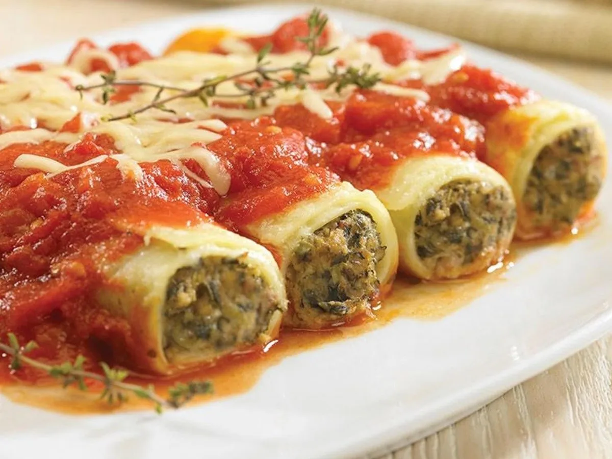 Los canelones son una excelente opción para sorprender a tus amigos o familiares. Los canelones son una excelente opción para sorprender a tus amigos o familiares.