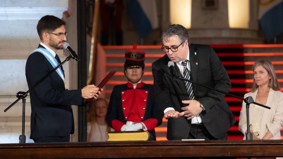 La nota va dirigida al ministro Cococcioni y al gobernador Pullaro La nota va dirigida al ministro Cococcioni y al gobernador Pullaro