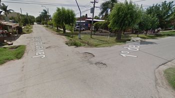 El siniestro se produjo durante la tarde del lunes, en la intersección de las calles Javier de la Rosa y 1° de Mayo, barrio Transporte de Santa Fe. Imagen: captura Google Maps.