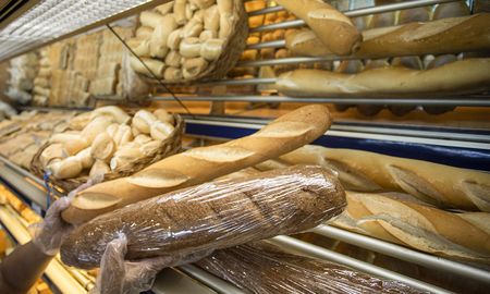 Repro II incroporó más sectores a la ayuda económica, como las panaderías, y kioscos. Repro II incroporó más sectores a la ayuda económica, como las panaderías, y kioscos.