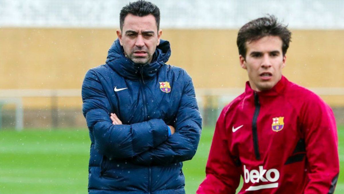 Estamos al límite, hay que suspender el partido, estalló Xavi ante la ola de COVID en Barcelona