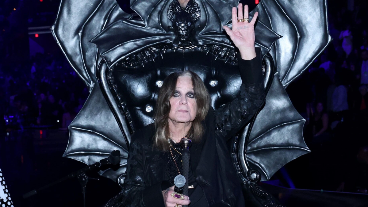 Black Sabbath volvió a reunirse tras 20 años para despedir a su líder.