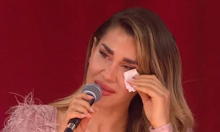 Jimena extraña mucho su fase de cantante. Jimena extraña mucho su fase de cantante.