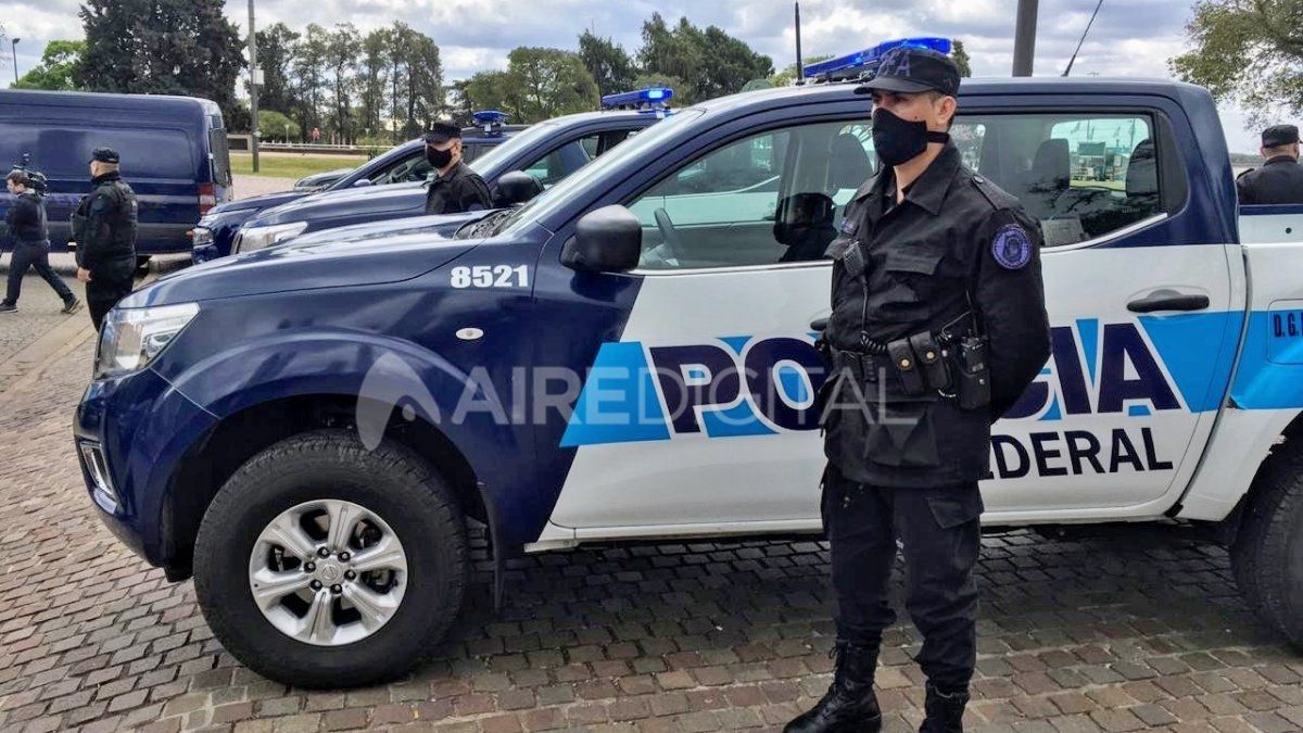 Llegan 160 policías federales a Rosario