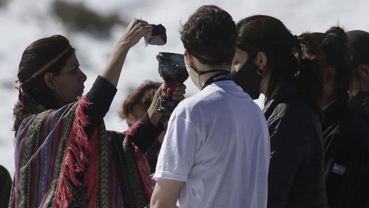 Ceremonia previa a la liberación de un cóndor en Mendoza, en septiembre pasado.