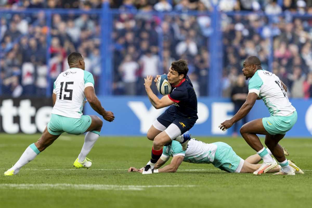 Pese al esfuerzo, los Springboks se lo dieron vuelta a Los Pumas. Pese al esfuerzo, los Springboks se lo dieron vuelta a Los Pumas.