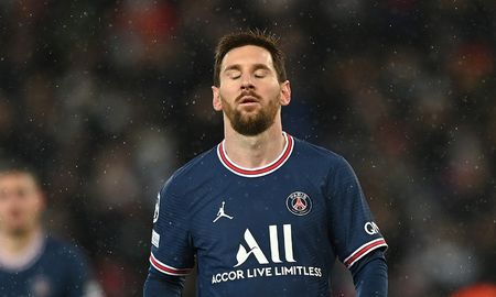 Messi podría perderse la vuelta olímpica. Messi podría perderse la vuelta olímpica.