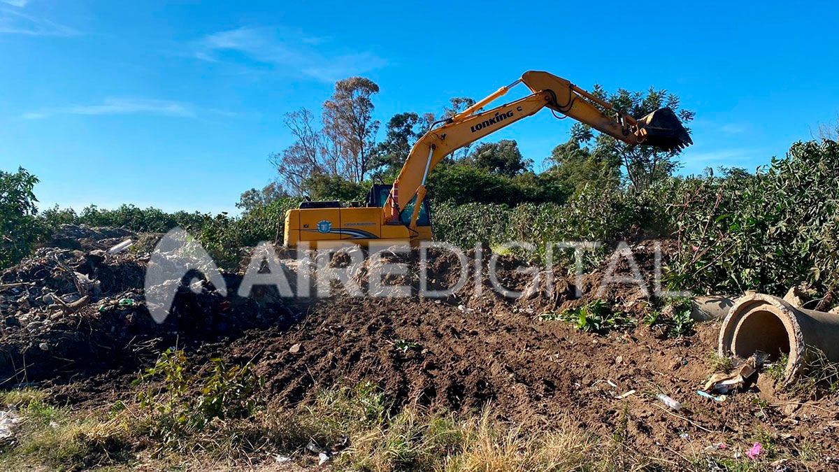 Al ser consultado sobre las hipótesis que se manejan, desde el Municipio reconocieron que pueden ser empresas que pretenden evitar ir al relleno sanitario y pagar un precio para el desecho de la basura.