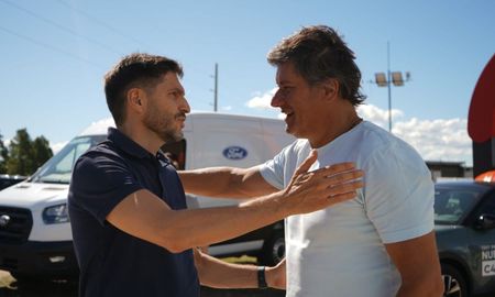 En el marco del exitoso cierre del Salón del Automóvil AutoVisión 2026, la ciudad de Funes recibió la visita del gobernador de Santa Fe, Maximiliano Pullaro En el marco del exitoso cierre del Salón del Automóvil AutoVisión 2026, la ciudad de Funes recibió la visita del gobernador de Santa Fe, Maximiliano Pullaro