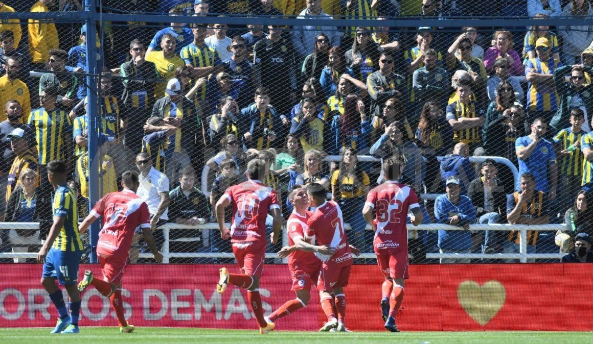 Argentinos Juniors venció 1-0 a Rosario Central a domicilio
