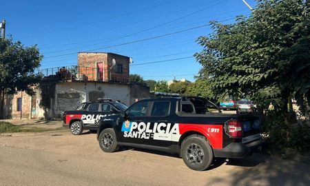 Alrededor de las 6 de la mañana, asesinaron a un hombre de un tiro en la cabeza en barrio Loyola Sur. Alrededor de las 6 de la mañana, asesinaron a un hombre de un tiro en la cabeza en barrio Loyola Sur.